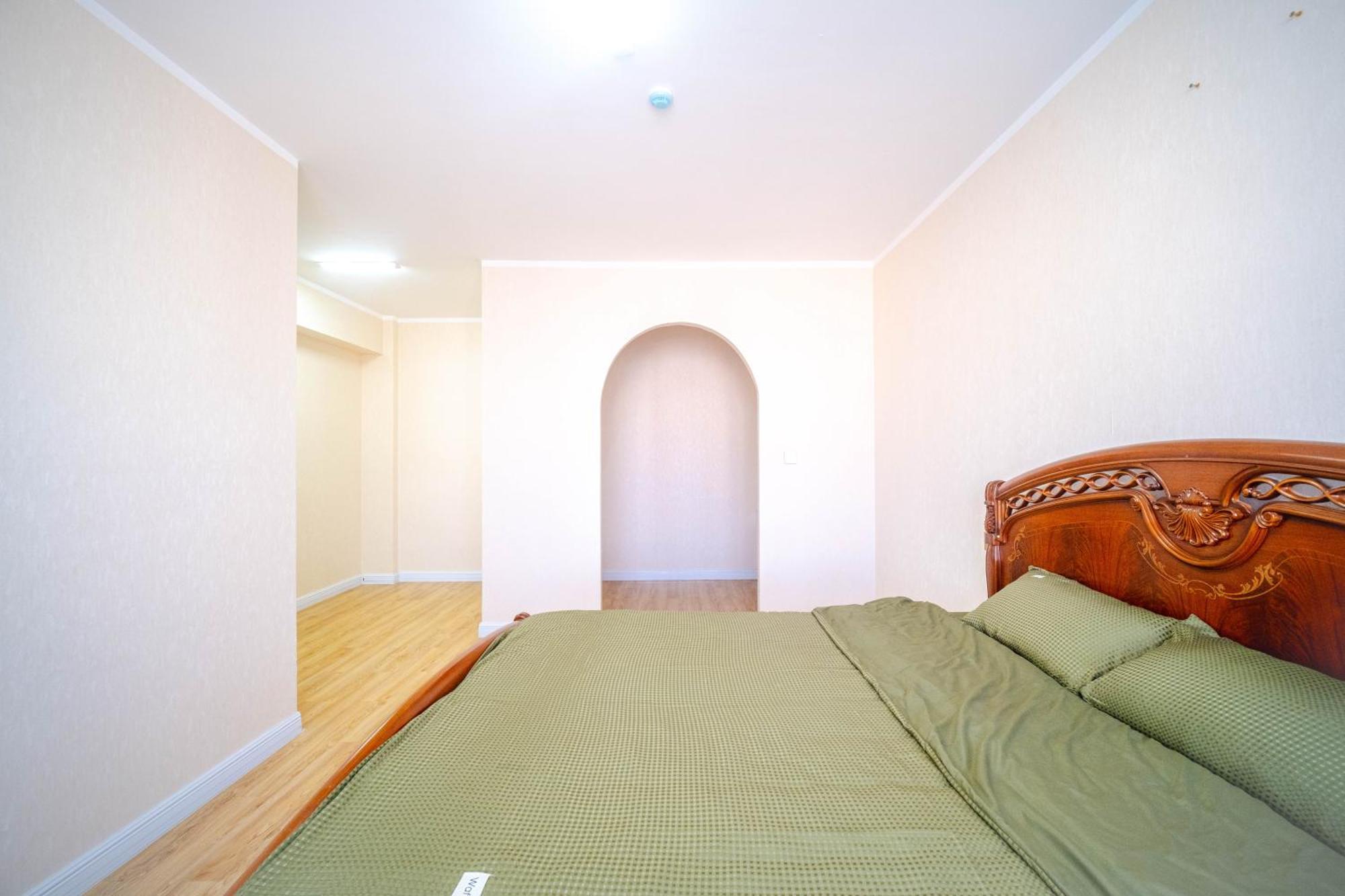 Eagle Town Serviced Apartment Oelan-bator Buitenkant foto