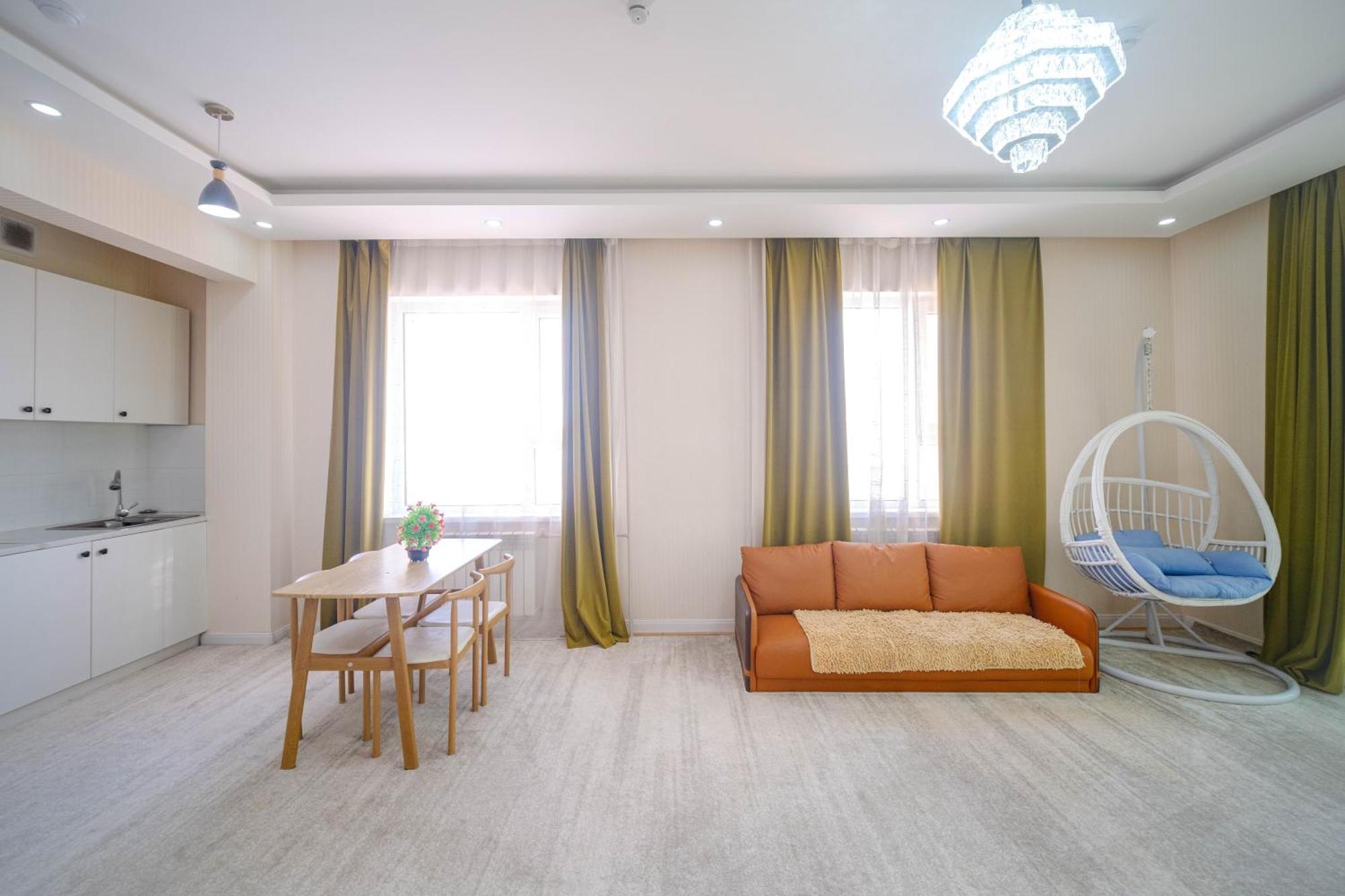Eagle Town Serviced Apartment Oelan-bator Buitenkant foto
