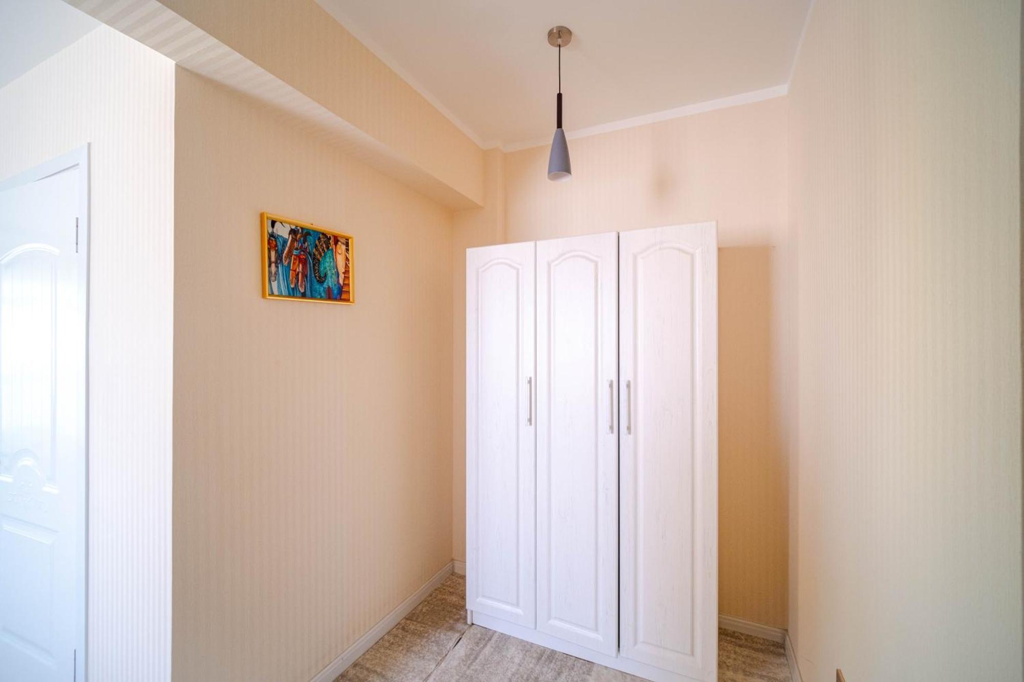 Eagle Town Serviced Apartment Oelan-bator Buitenkant foto