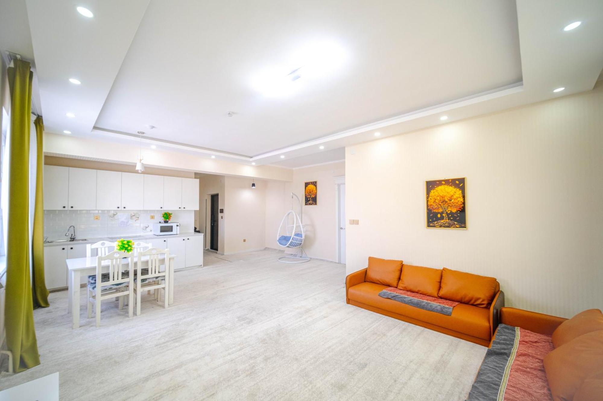 Eagle Town Serviced Apartment Oelan-bator Buitenkant foto