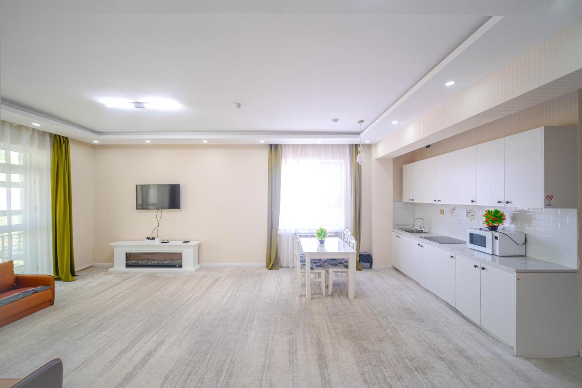 Eagle Town Serviced Apartment Oelan-bator Buitenkant foto